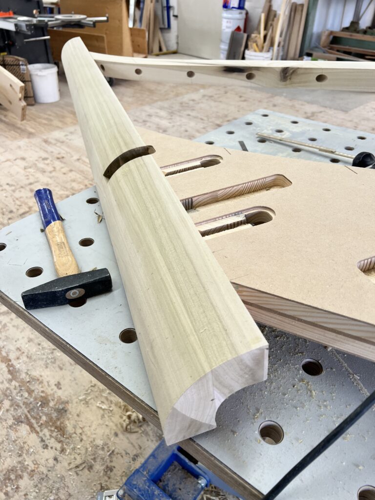 ARTIS Treppenbau und Geländer, Anfertigung, Lieferung und Montage